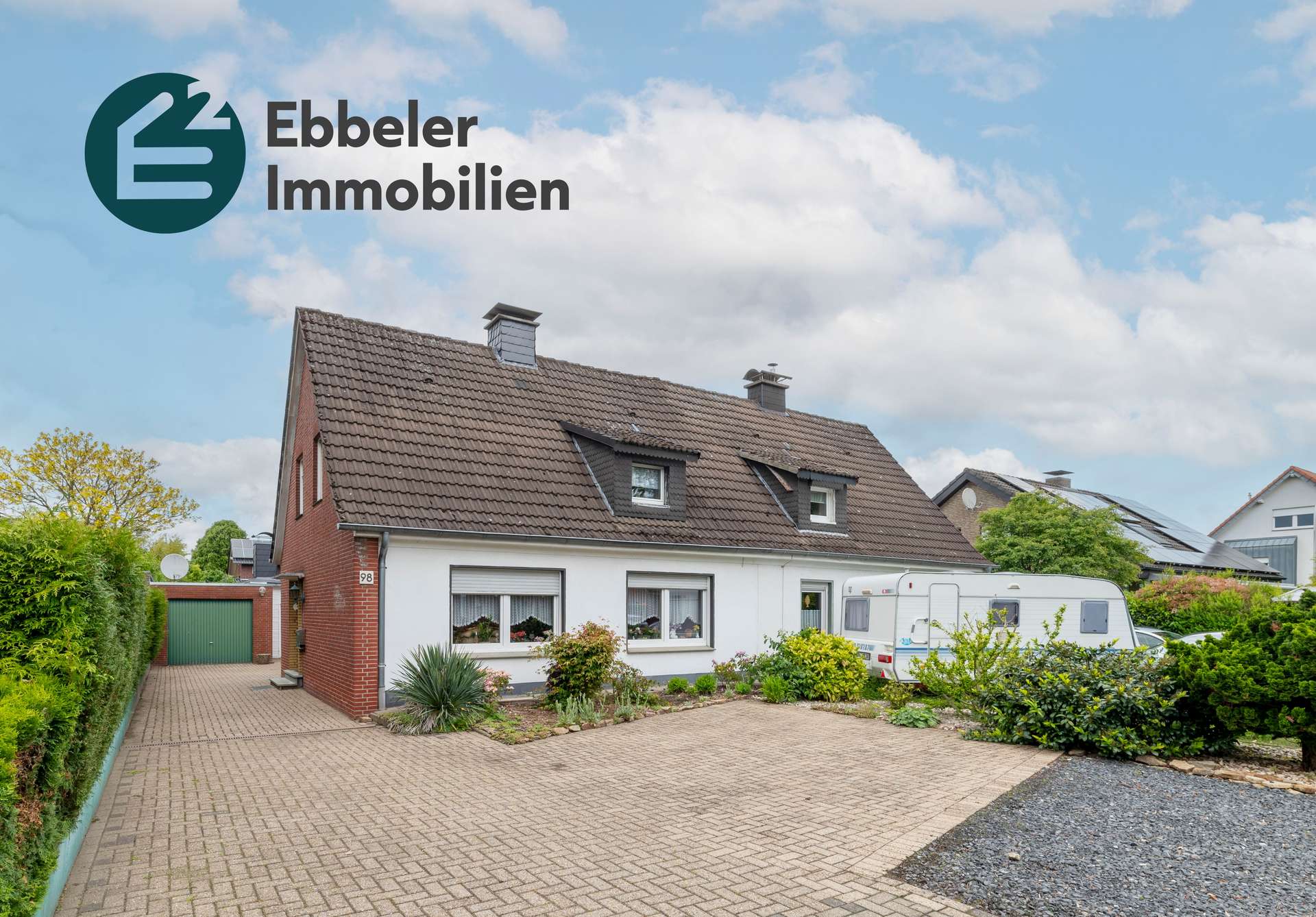 Geräumiges Doppelhaus auf Erbpacht