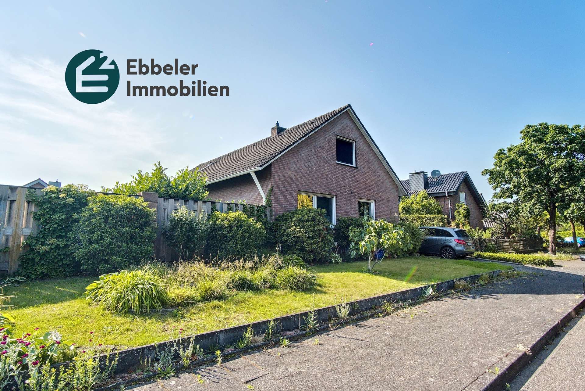 Großzügiges Einfamilienhaus mit Garten, Wintergarten und Garage - stilvoll wohnen in Borken